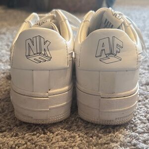 Nike Airforce 1 Sage White Low-Top Sneakers